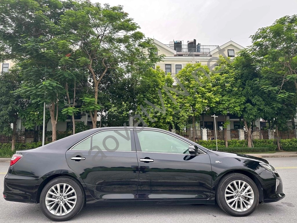 Camry 2.5Q sản xuất 2019 ít khi đi thơm mùi mới