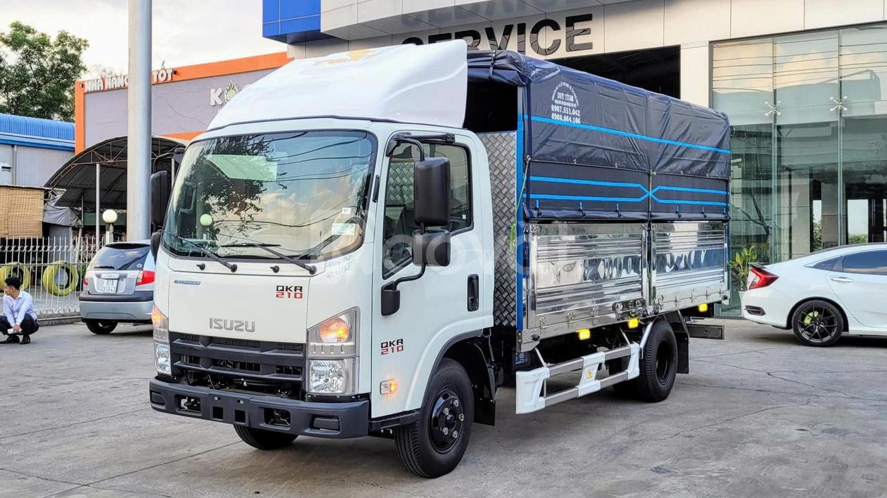 Bán xe tải Isuzu QKR210 thùng bạt