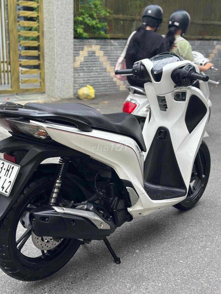 Sh 125 trắng cuối 2018 xe chất