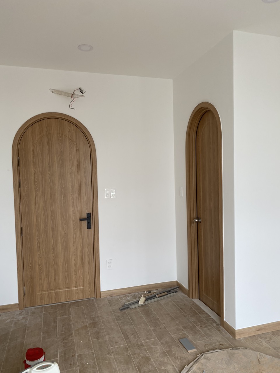 Cửa vòm composite tại Quận Phú Nhuận